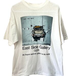 Vintage East Side Gallery GDR Birgit Kinder Berlin Wall Trabi Car Art T Shirt
